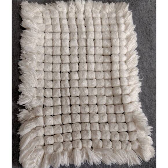 Vintage Crocheted Doile Doily Antique Handmade? From Estate for Dresser Table - Picture 1 of 4